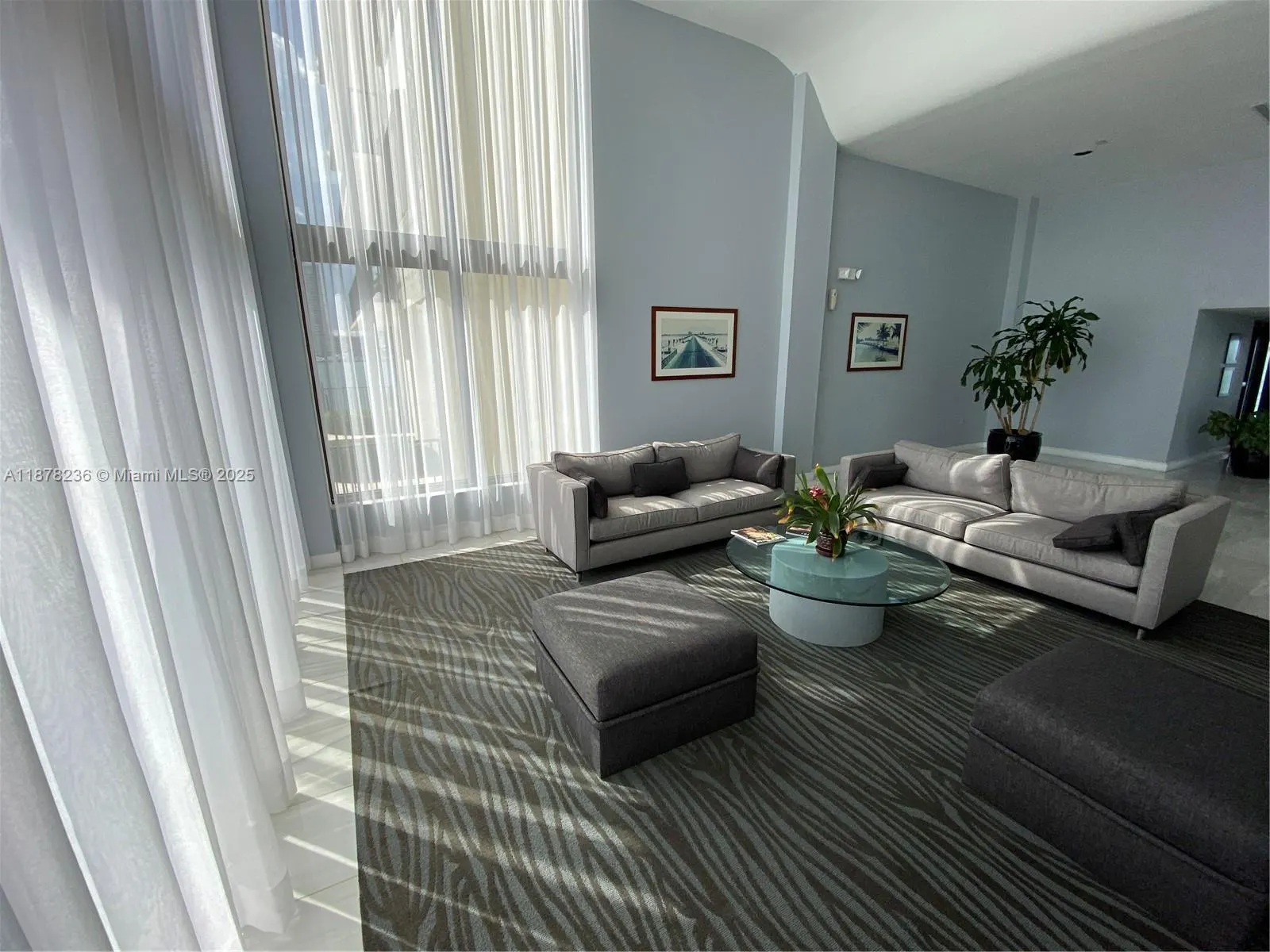 801 N VENETIAN DRIVE, #202