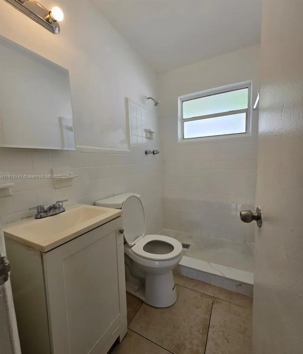 3971 SW 12th Pl, #2