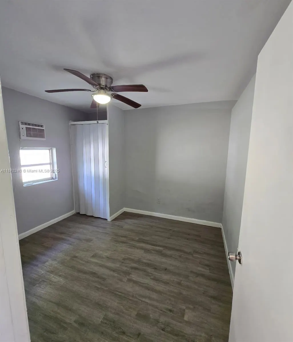 3971 SW 12th Pl, #2