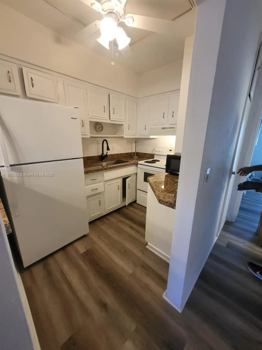600 Layne Blvd, #118