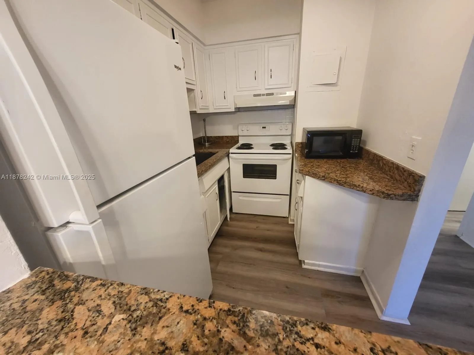 600 Layne Blvd, #118