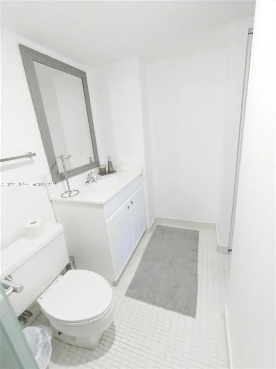 3625 N Country Club Dr, #1004