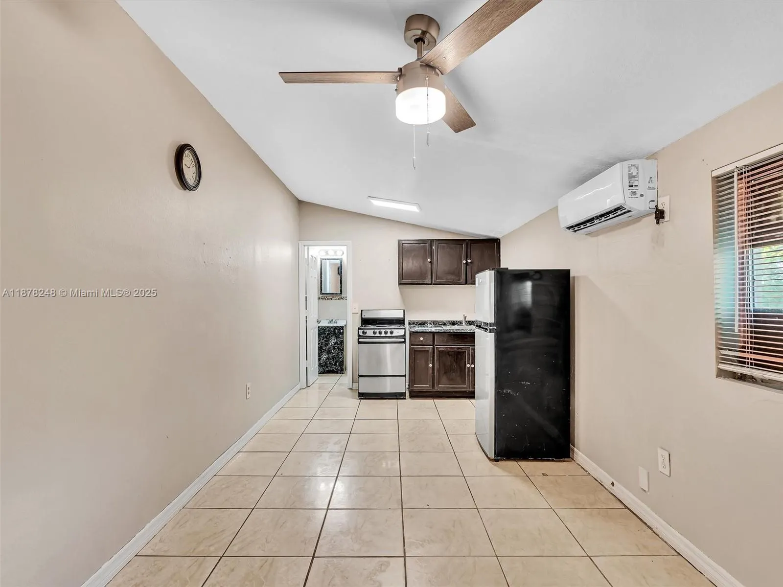 365 NE 171st Ter