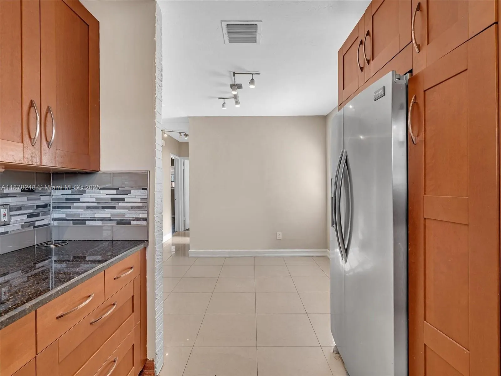 365 NE 171st Ter
