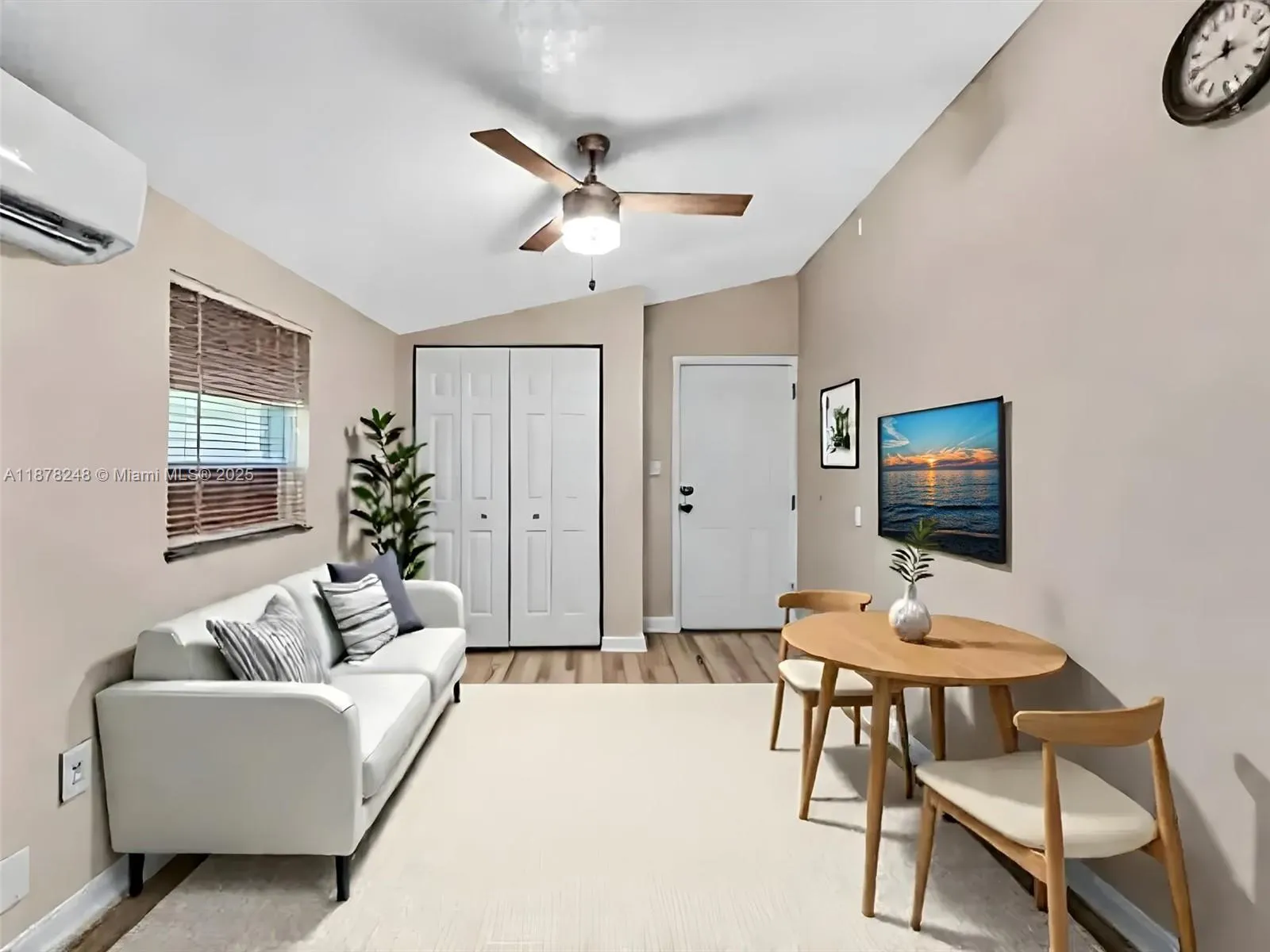365 NE 171st Ter