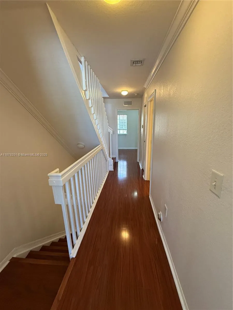 2082 NE 167th St, #2-104