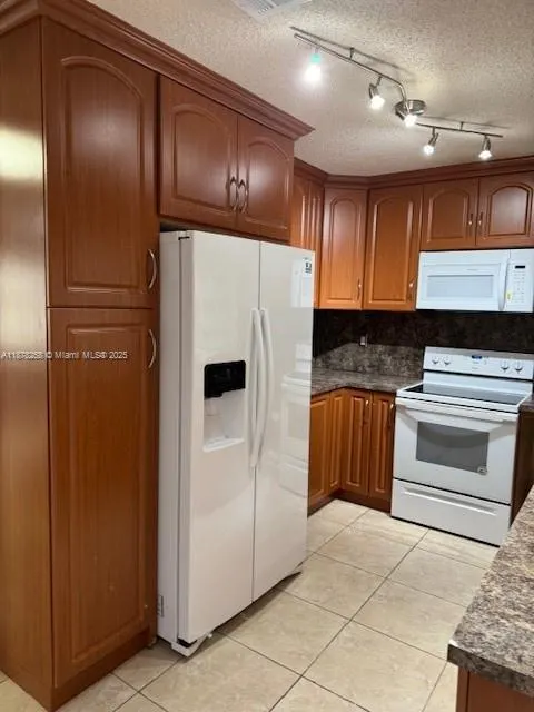 7111 SW 158th Ct, #7111