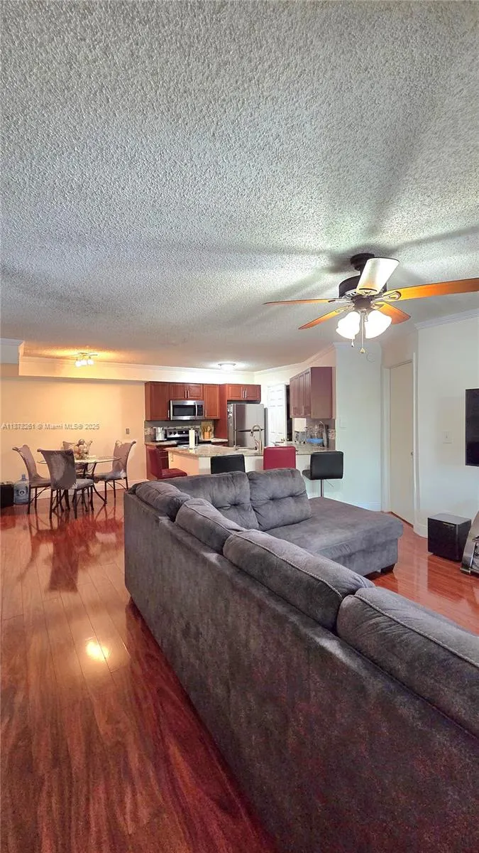 9999 Summerbreeze Dr, #805