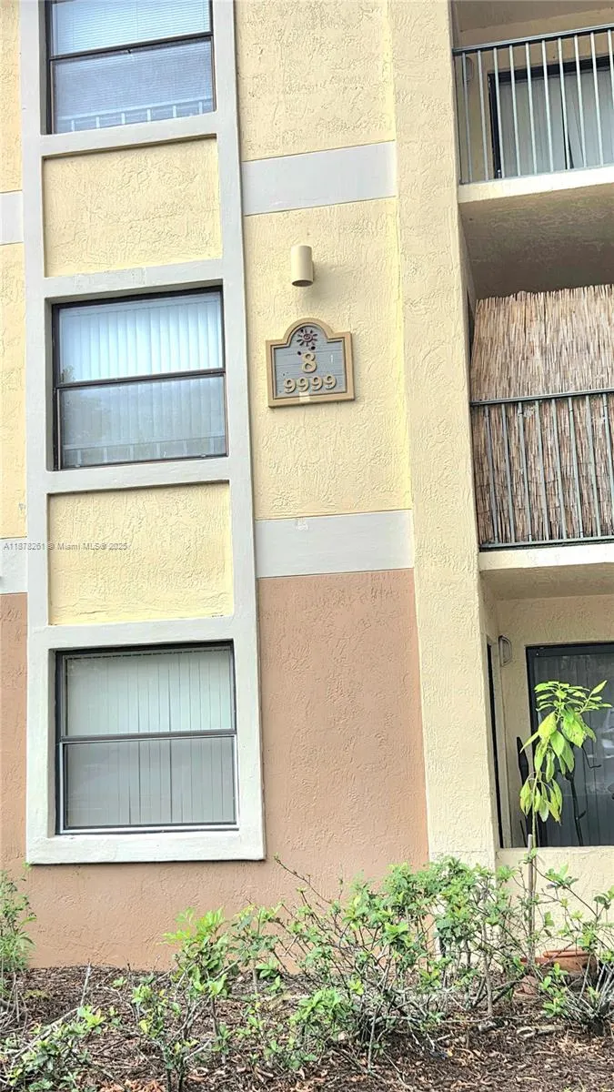 9999 Summerbreeze Dr, #805