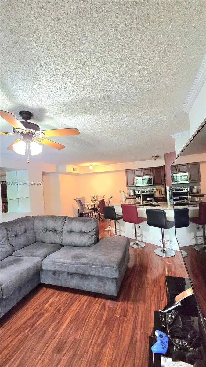 9999 Summerbreeze Dr, #805