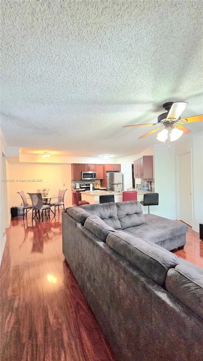 9999 Summerbreeze Dr, #805