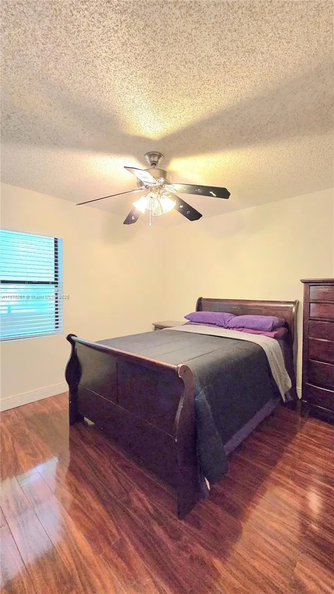 9999 Summerbreeze Dr, #805