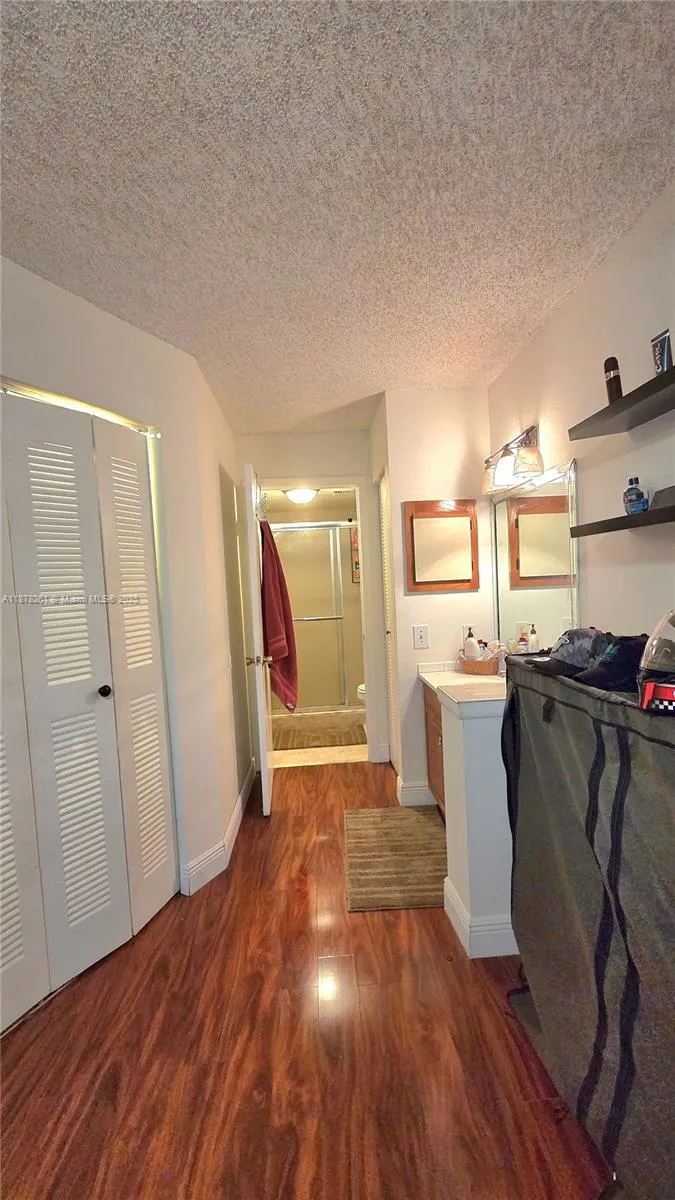9999 Summerbreeze Dr, #805