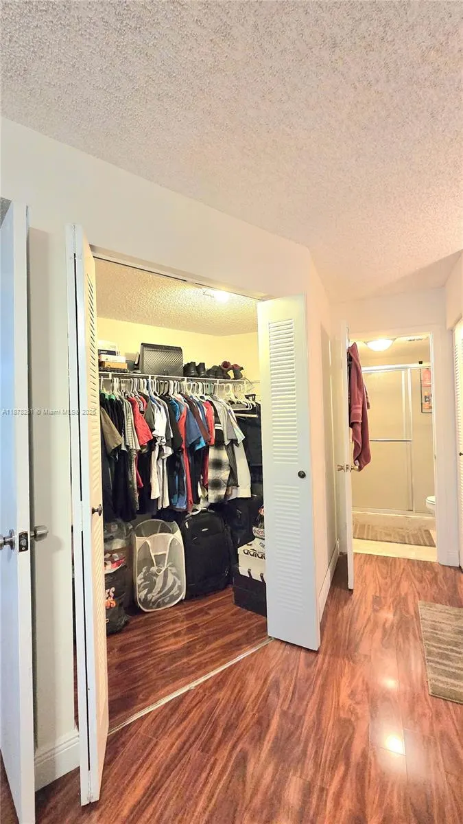 9999 Summerbreeze Dr, #805