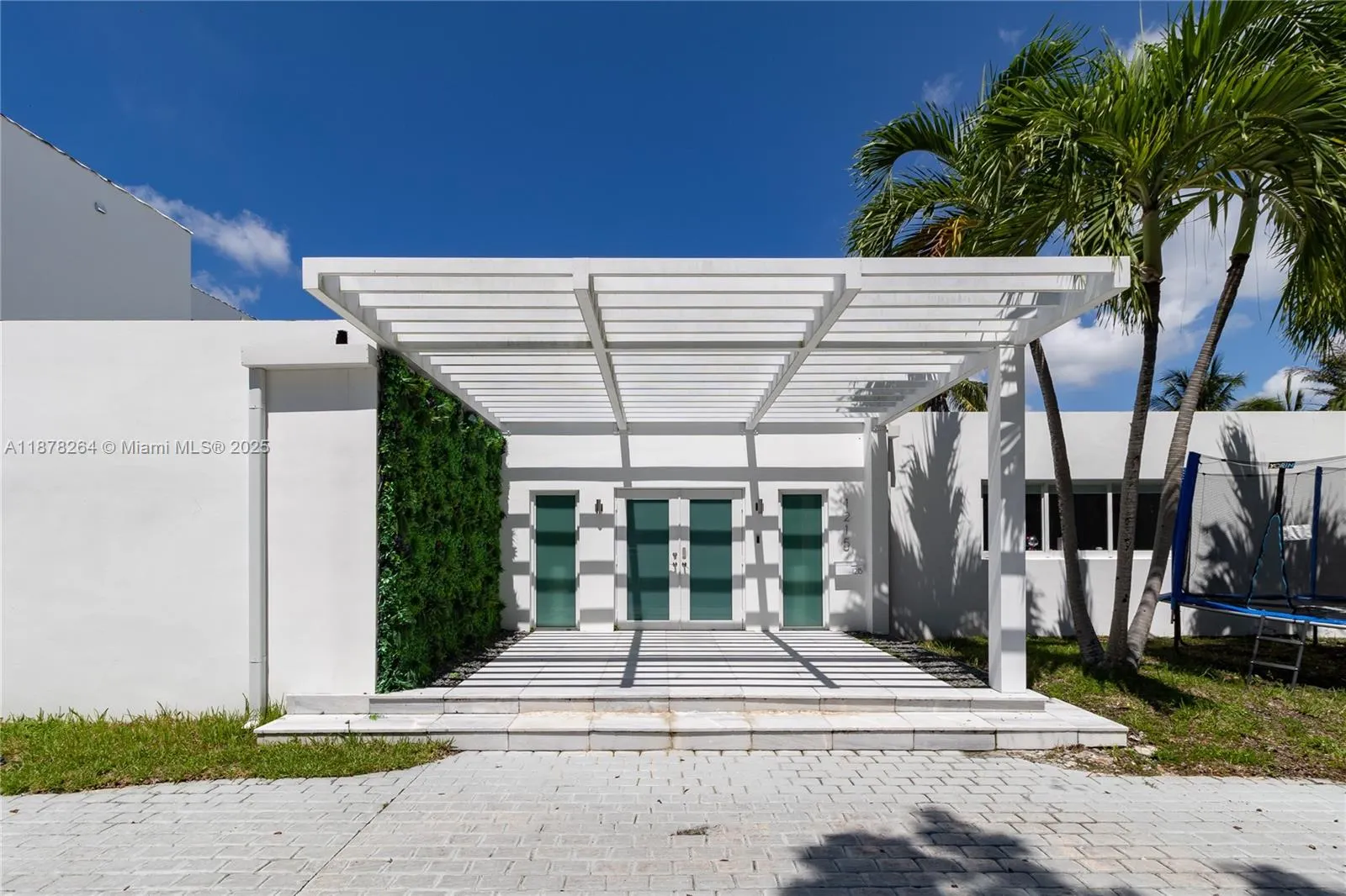 1215 N Biscayne Point Rd