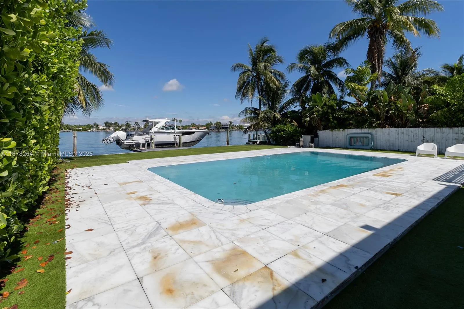 1215 N Biscayne Point Rd