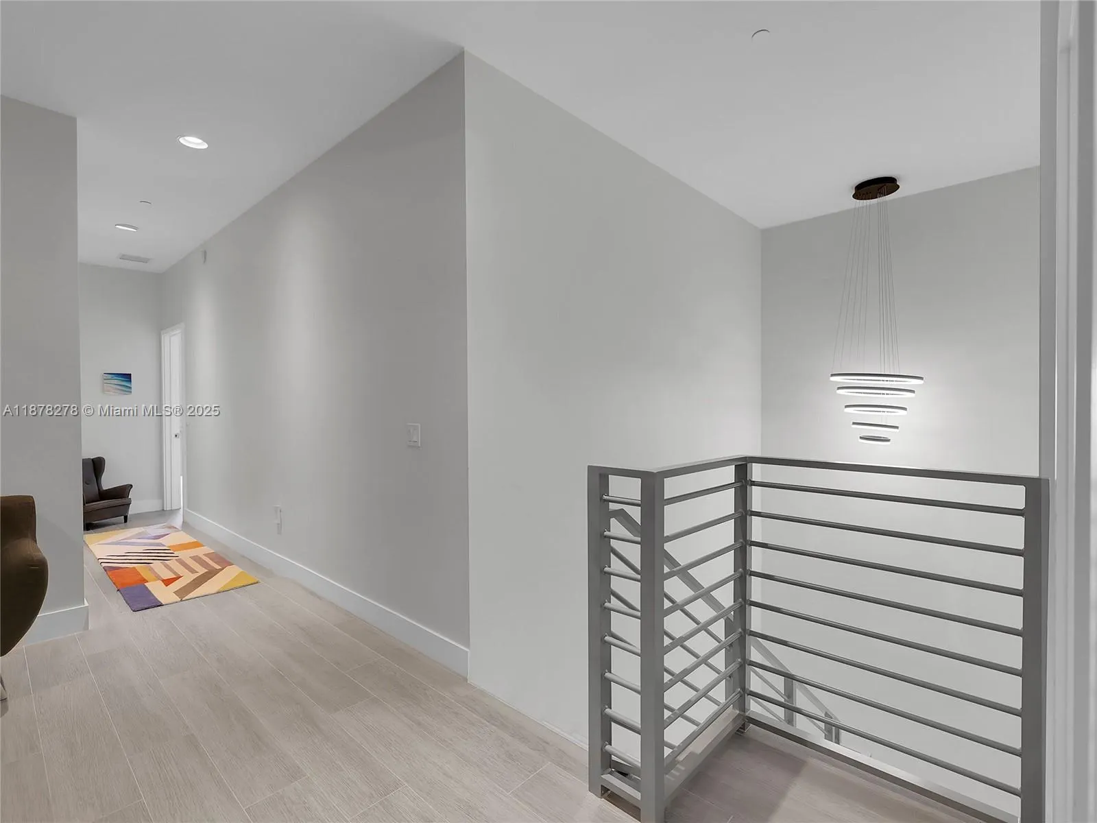 16385 Biscayne Blvd, #105