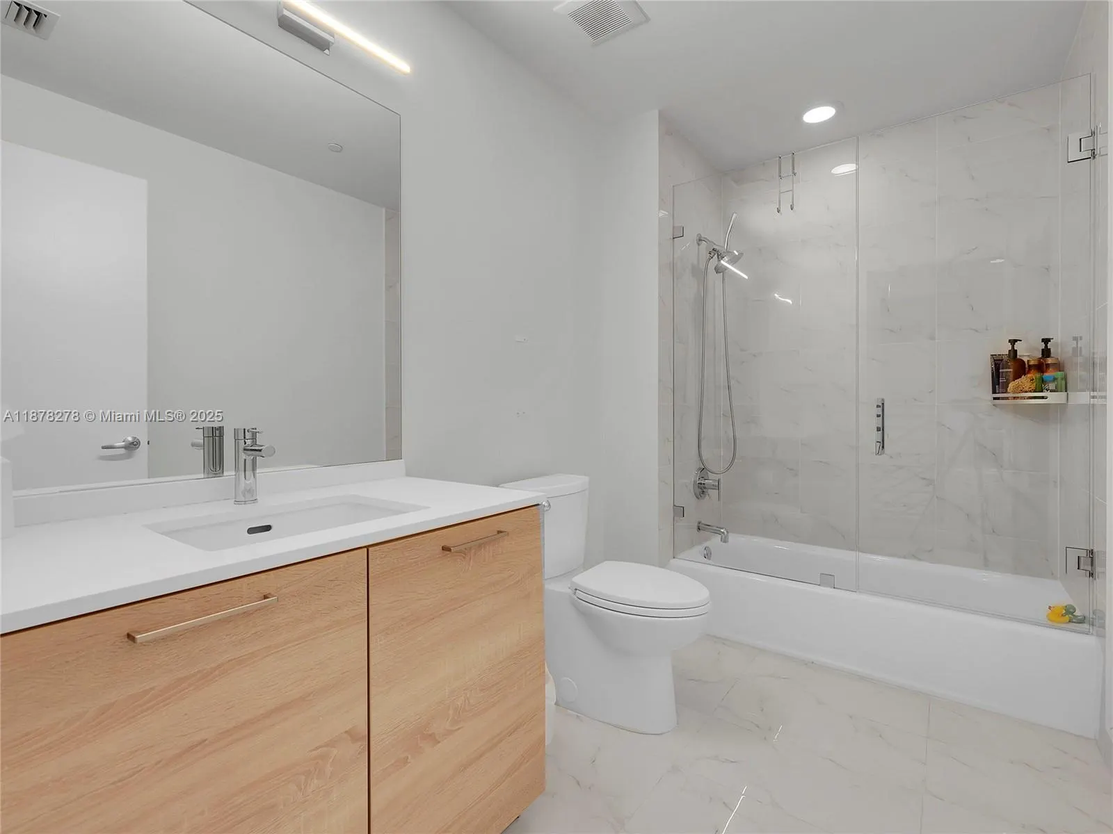 16385 Biscayne Blvd, #105