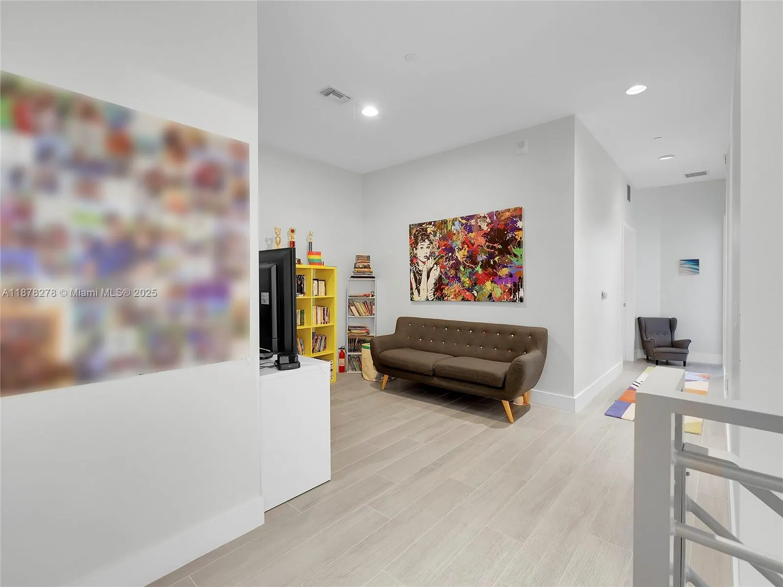 16385 Biscayne Blvd, #105