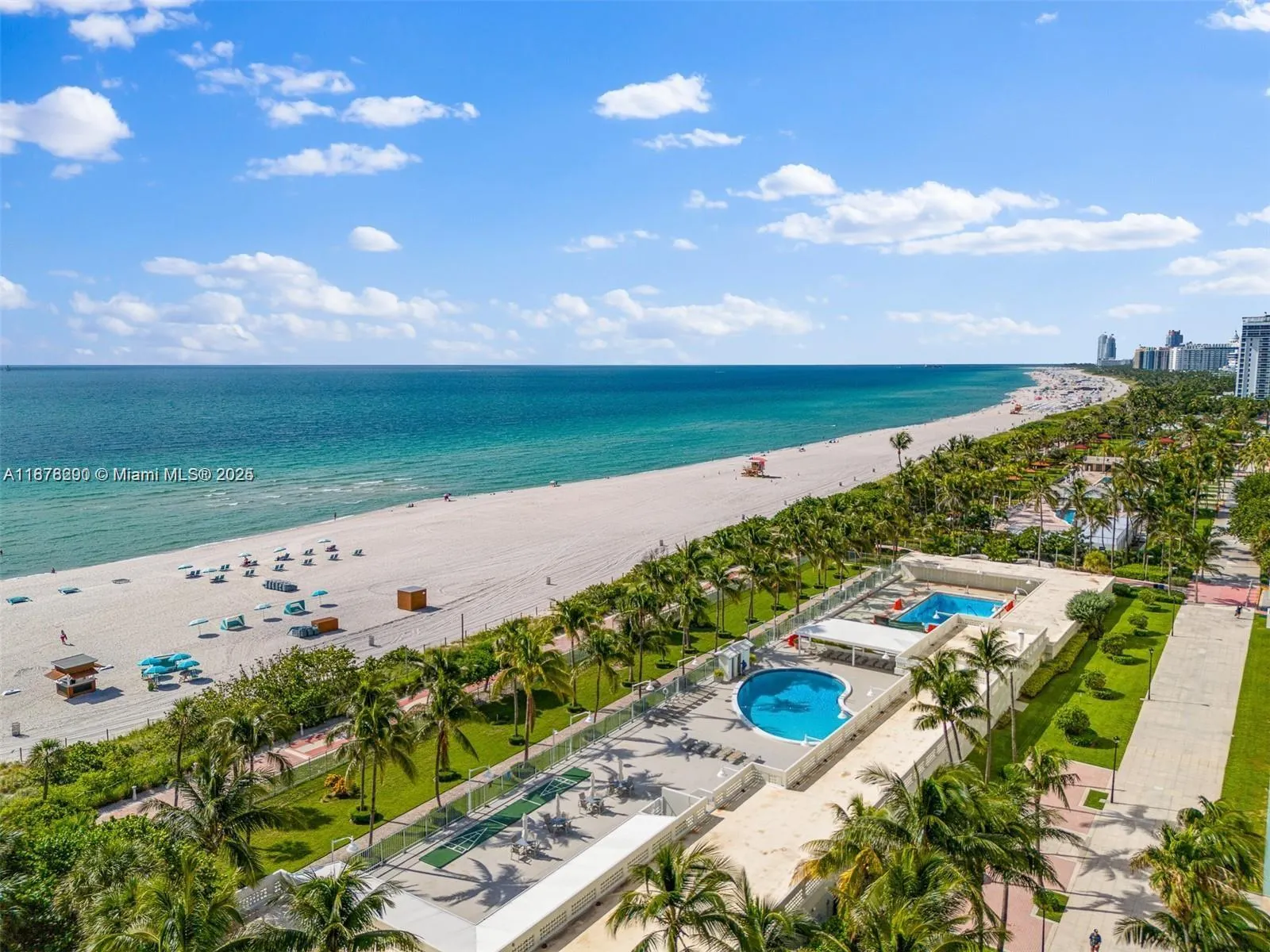 2899 Collins Ave, #1021