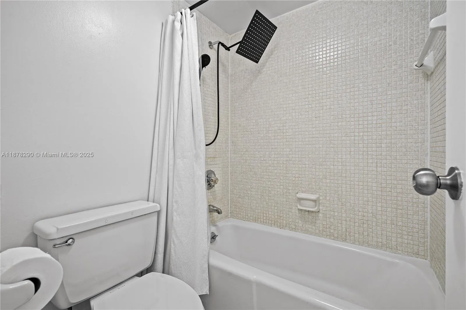 2899 Collins Ave, #1021