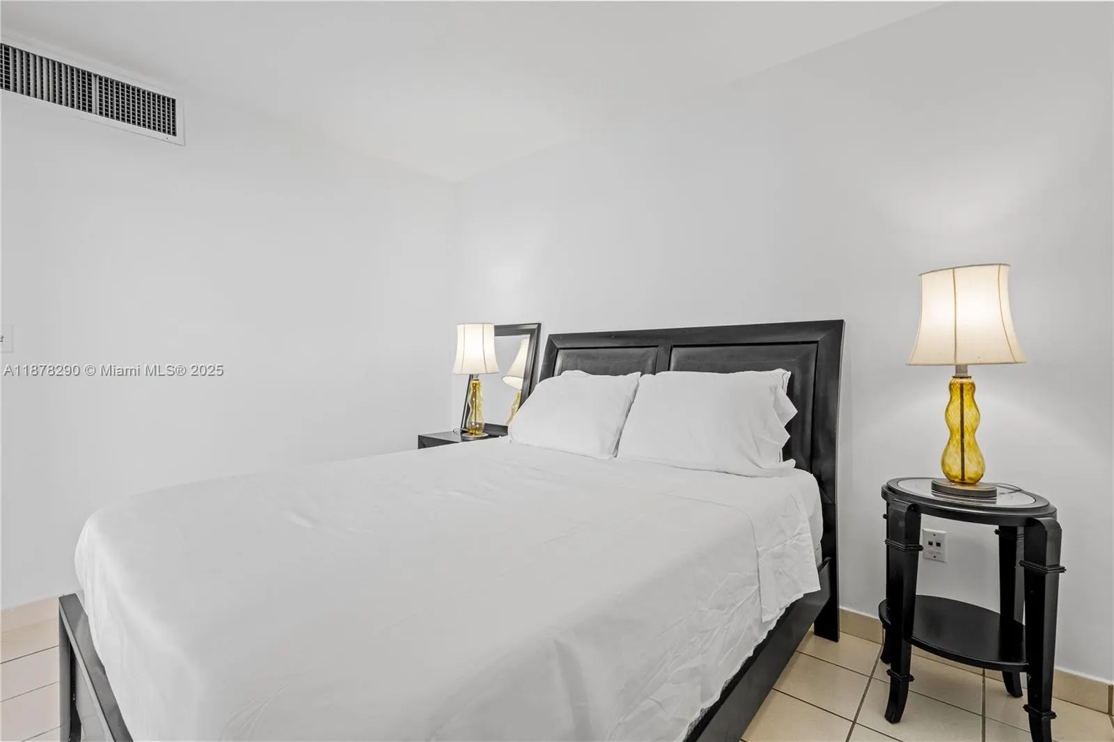 2899 Collins Ave, #1021