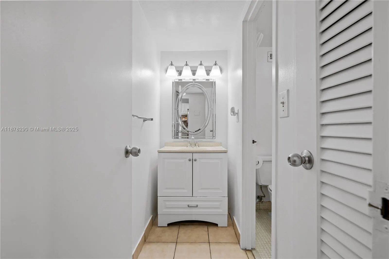 2899 Collins Ave, #1021