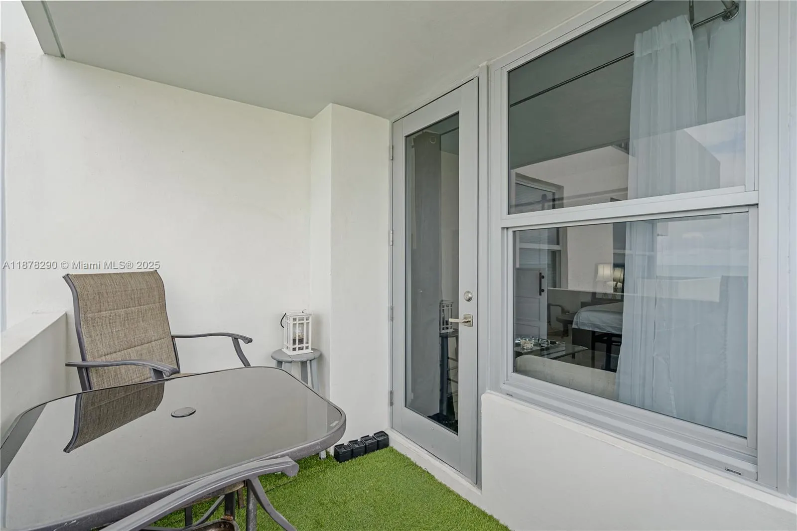 2899 Collins Ave, #1021