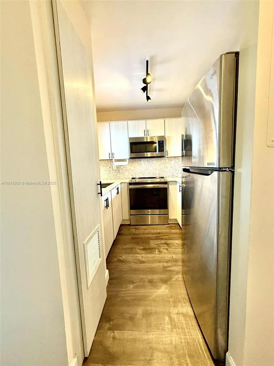 1700 NW N River Dr, #908