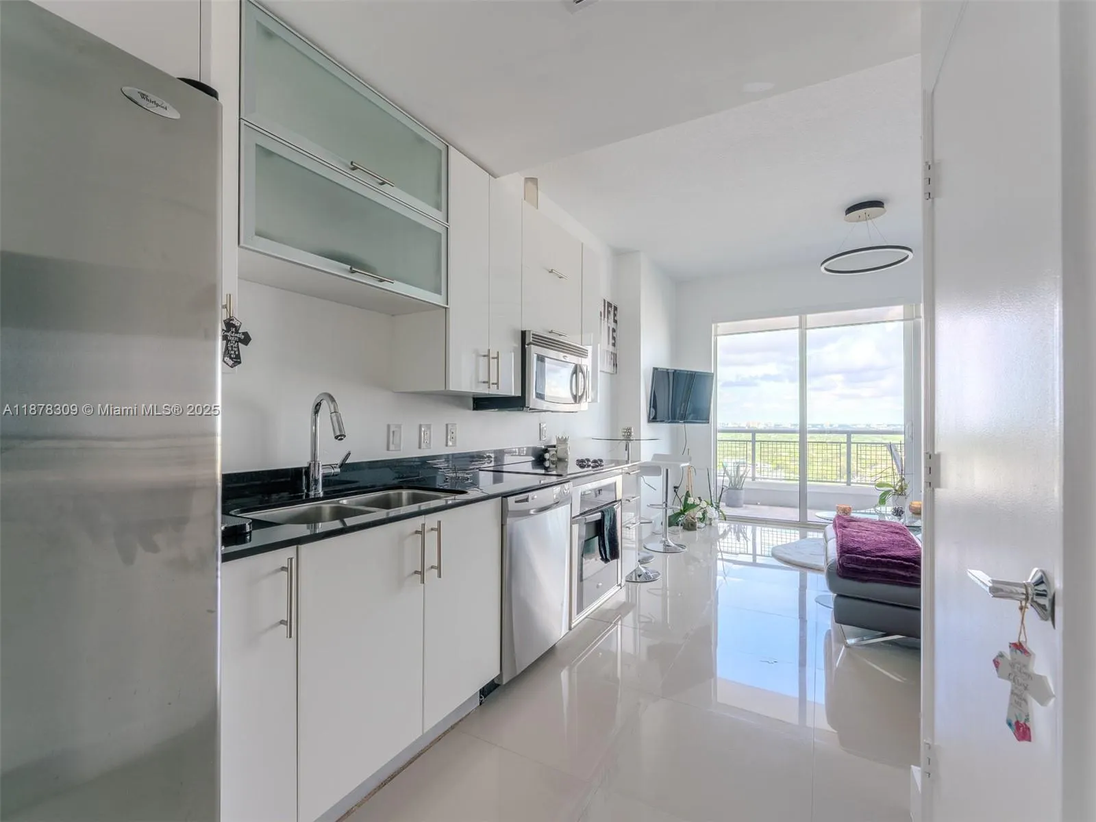 60 SW 13th St, #2211