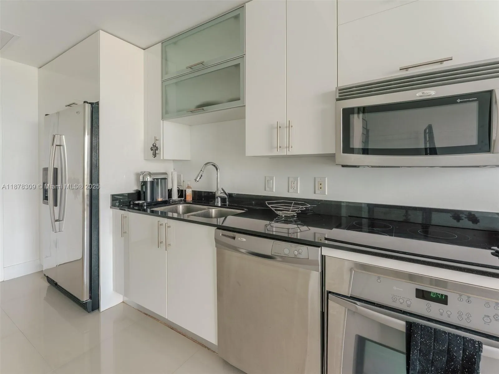 60 SW 13th St, #2211