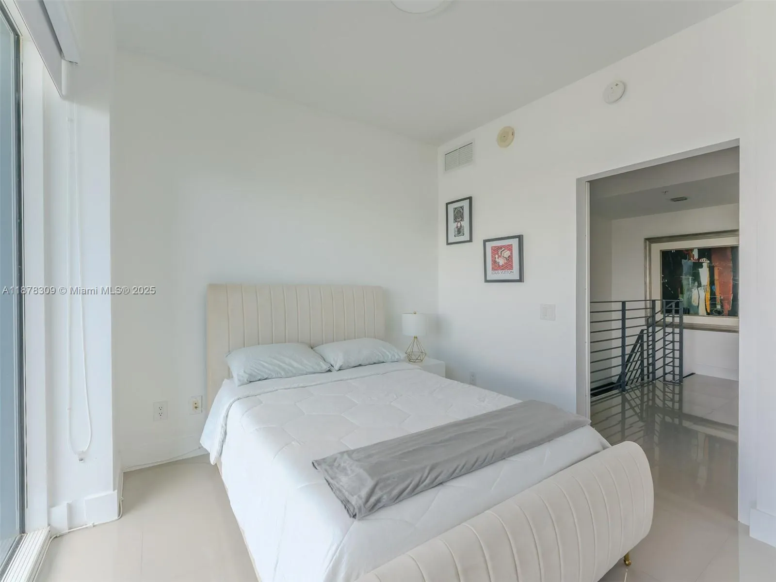 60 SW 13th St, #2211