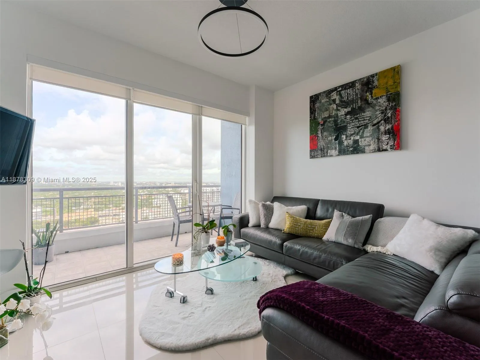 60 SW 13th St, #2211