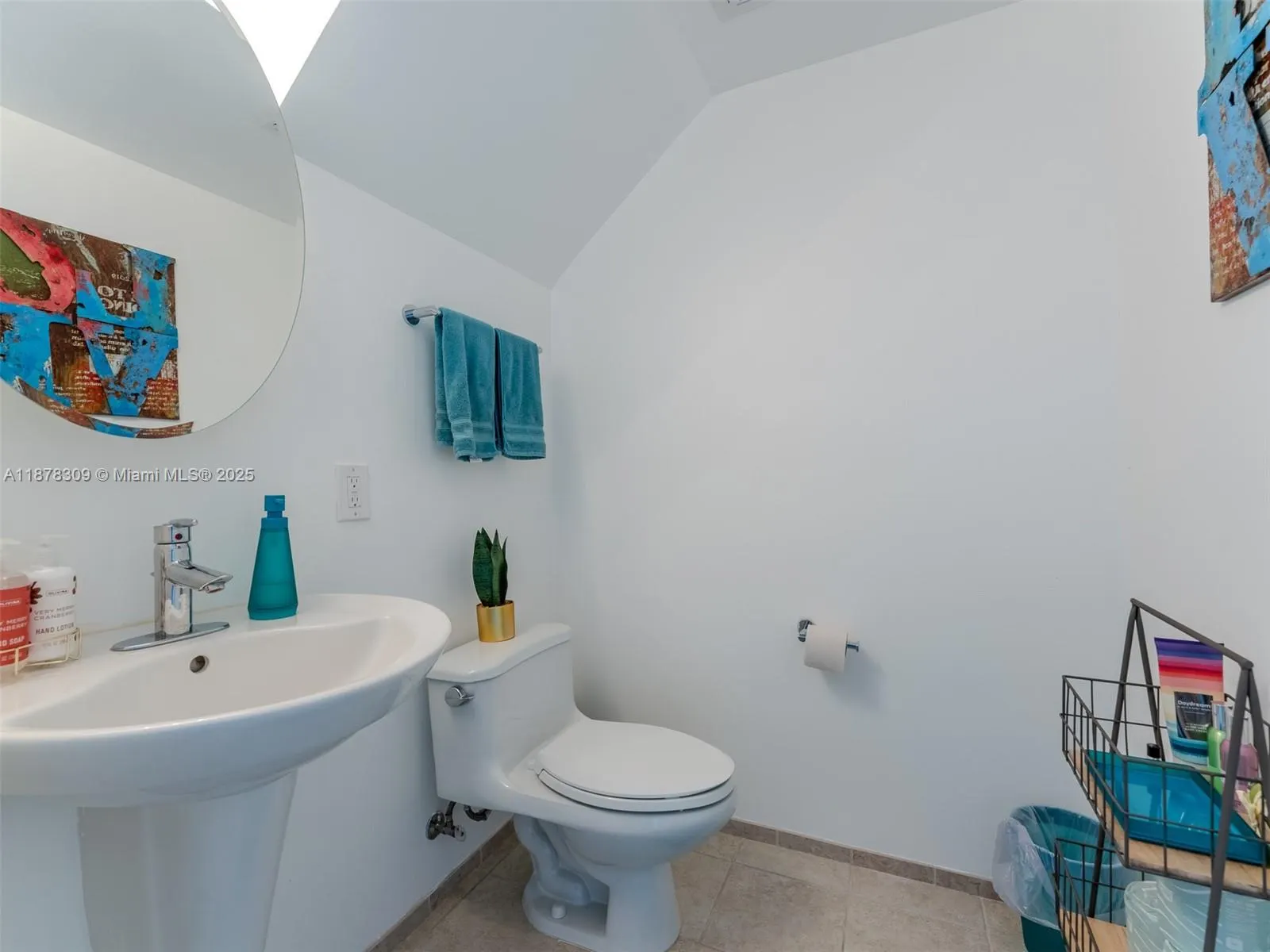 60 SW 13th St, #2211