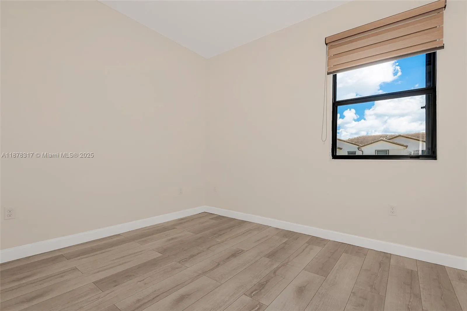 152 SW 185th Way, #152