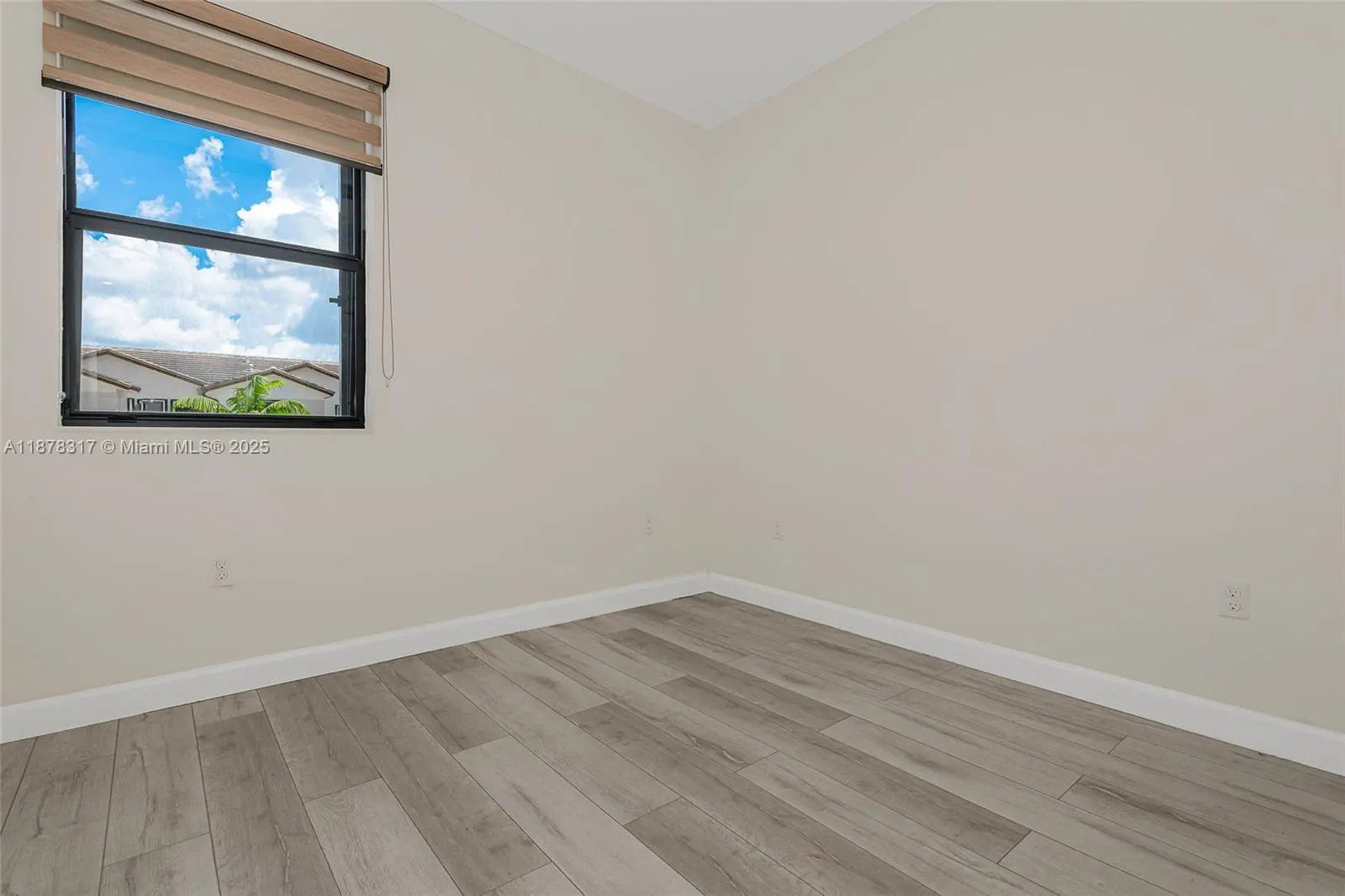 152 SW 185th Way, #152