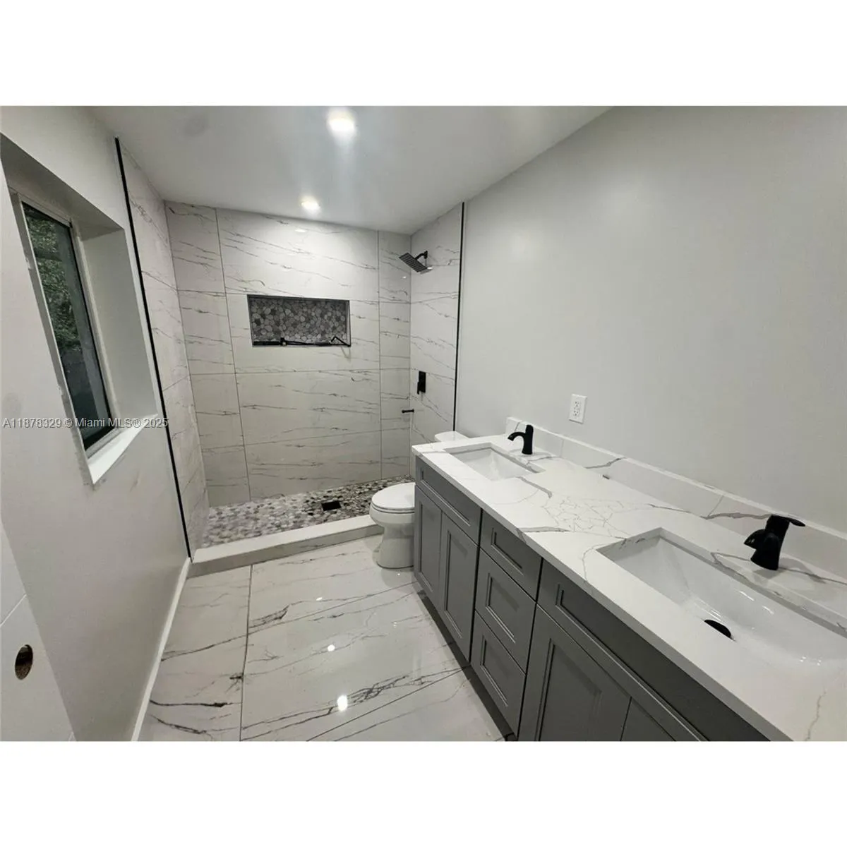 945 Sharazad Blvd