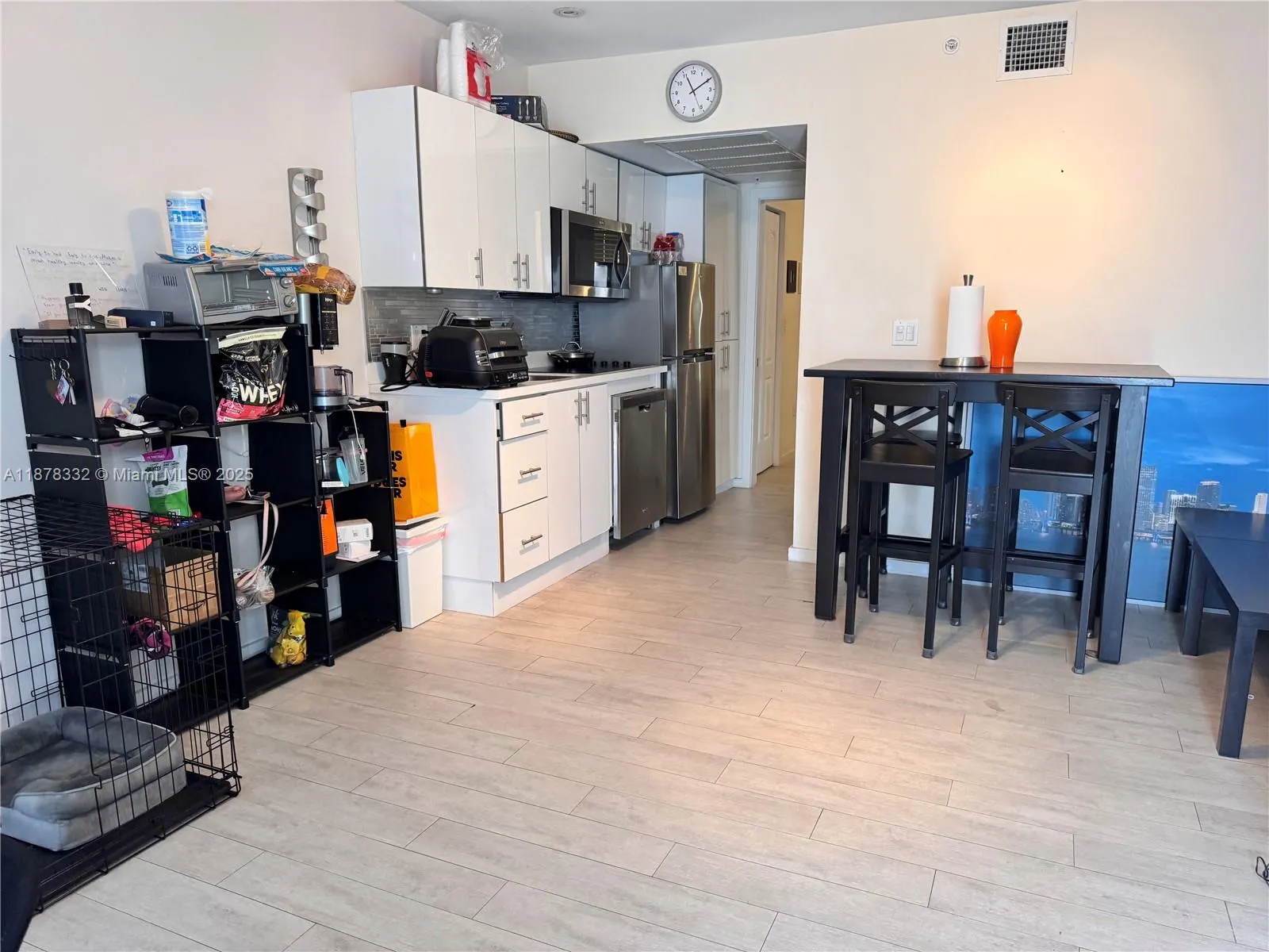 1601 Meridian Ave, #208