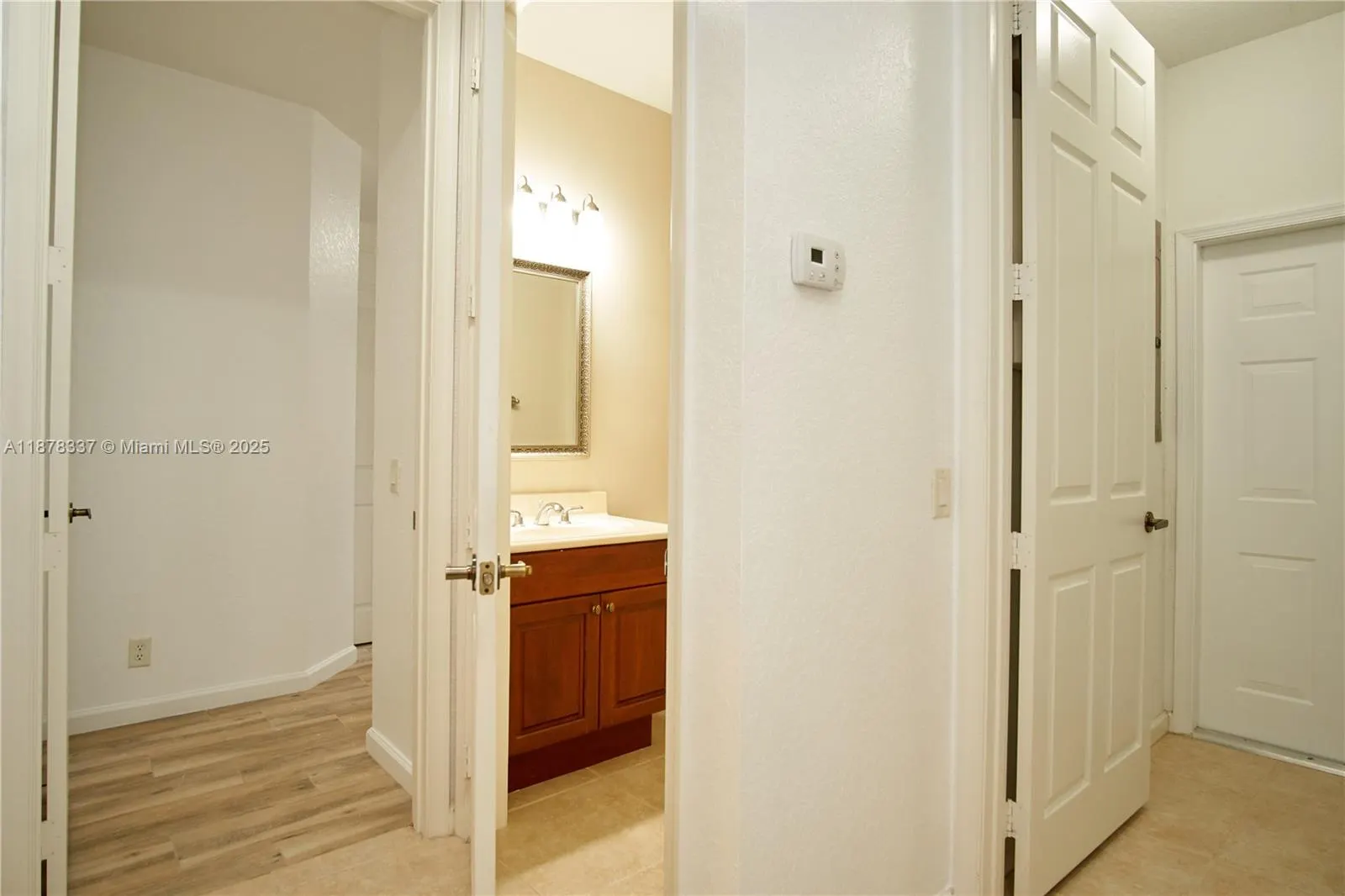 2707 Center Ct Dr, #1-15