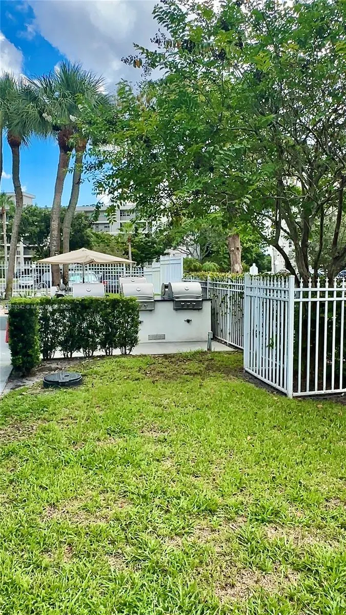 2651 S Course Dr, #307
