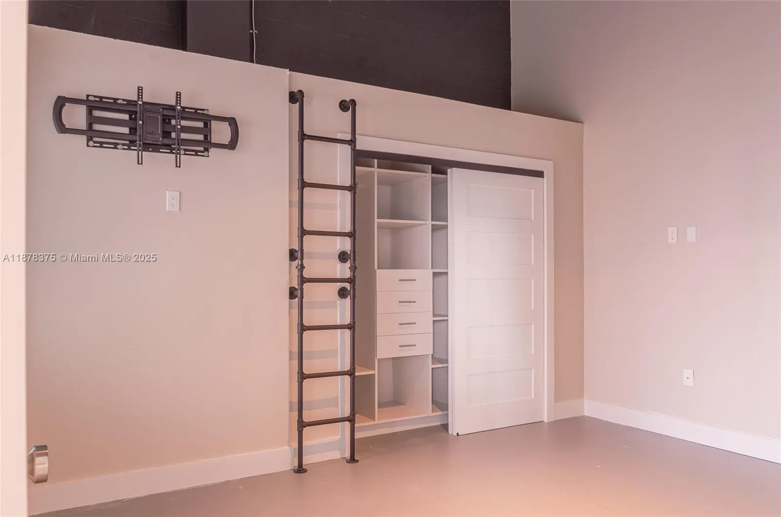 250 NW 23 rd st, #412