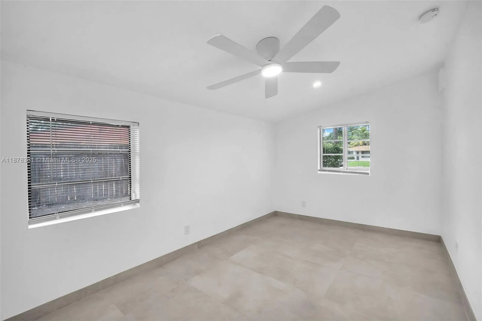 2702 Scott St, #00