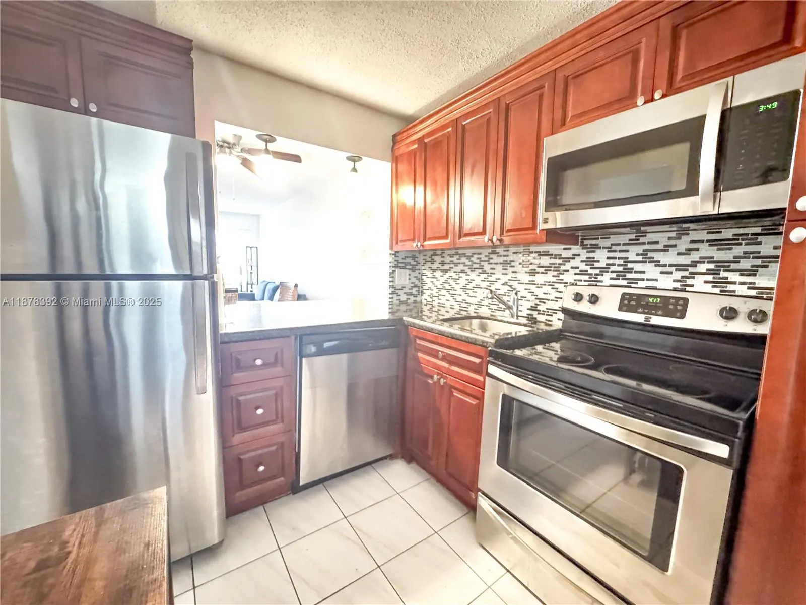 1575 Euclid Ave, #303