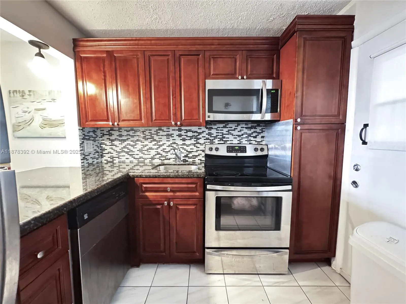 1575 Euclid Ave, #303
