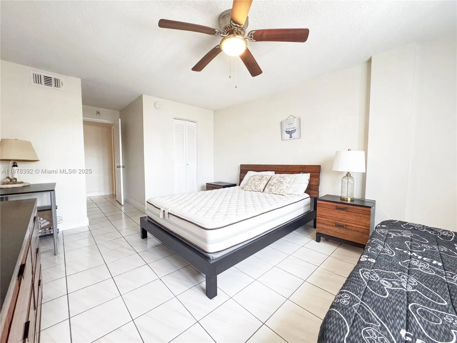 1575 Euclid Ave, #303
