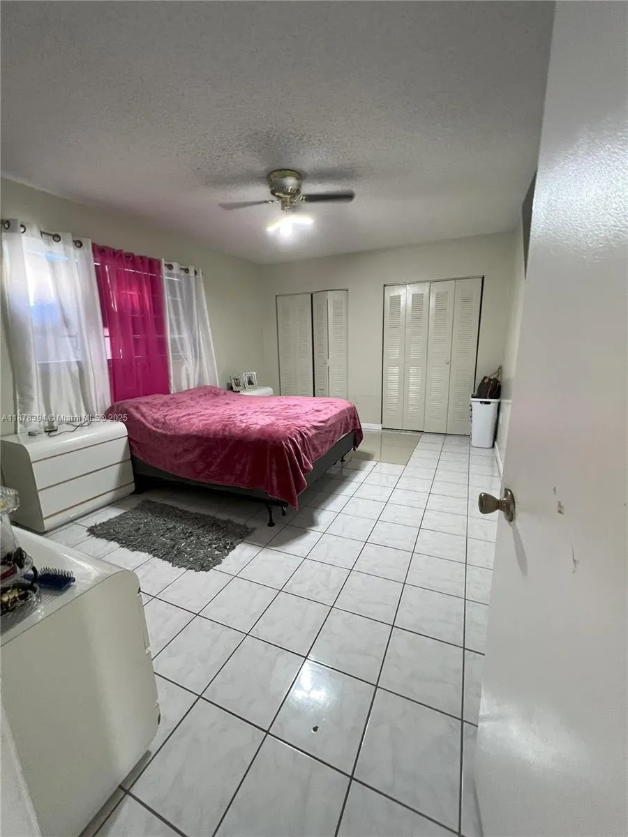 471 E 13th St, #471A