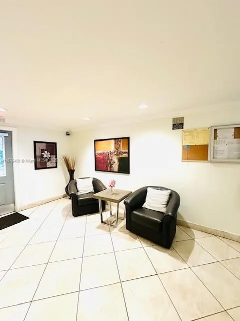 500 NE 14th Ave, #204