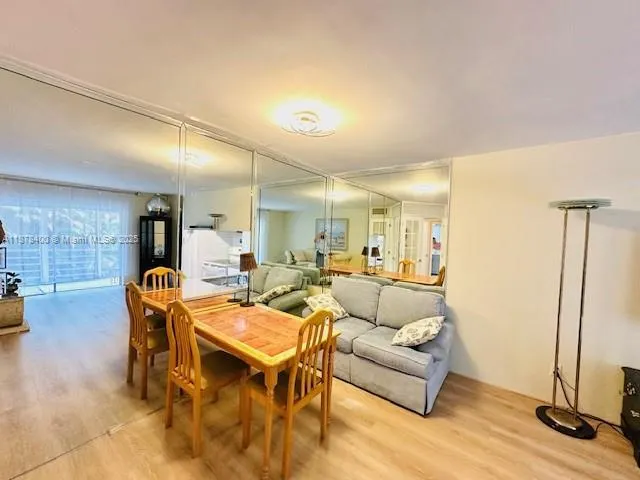 500 NE 14th Ave, #204