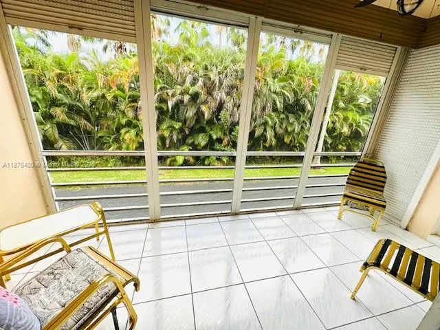 500 NE 14th Ave, #204