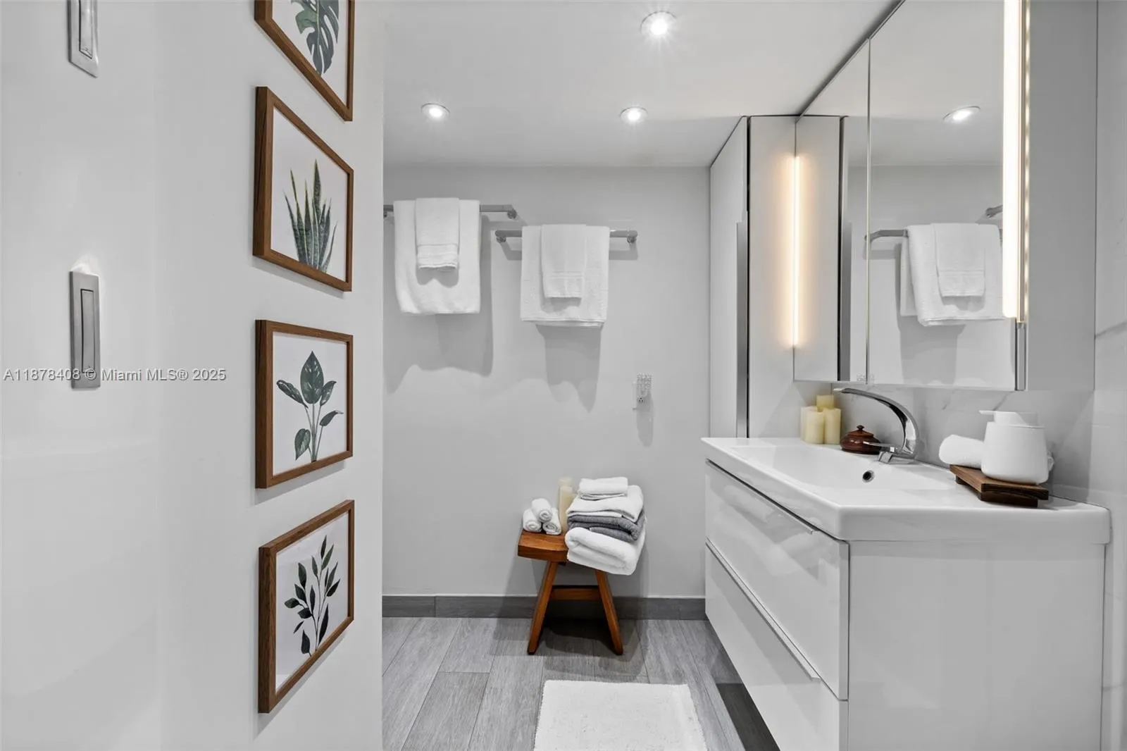 4000 NE 170th St, #602